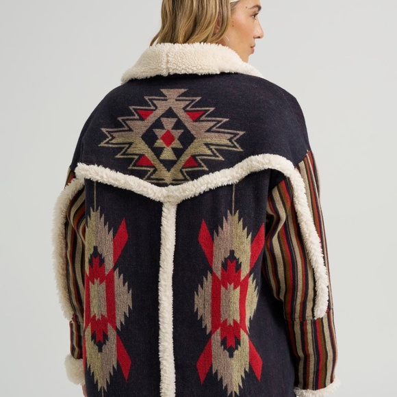 WRANGLER X LAINEY WILSON WOMEN'S SOUTHWEST COAT size M NWT - Picture 9 of 15